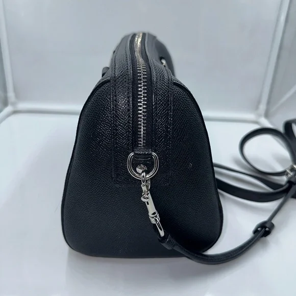 Coach - Picture 4 of 9